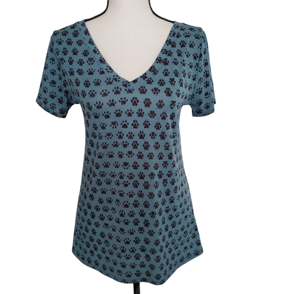 NWOT LuLaRoe paw print Christy T-shirt